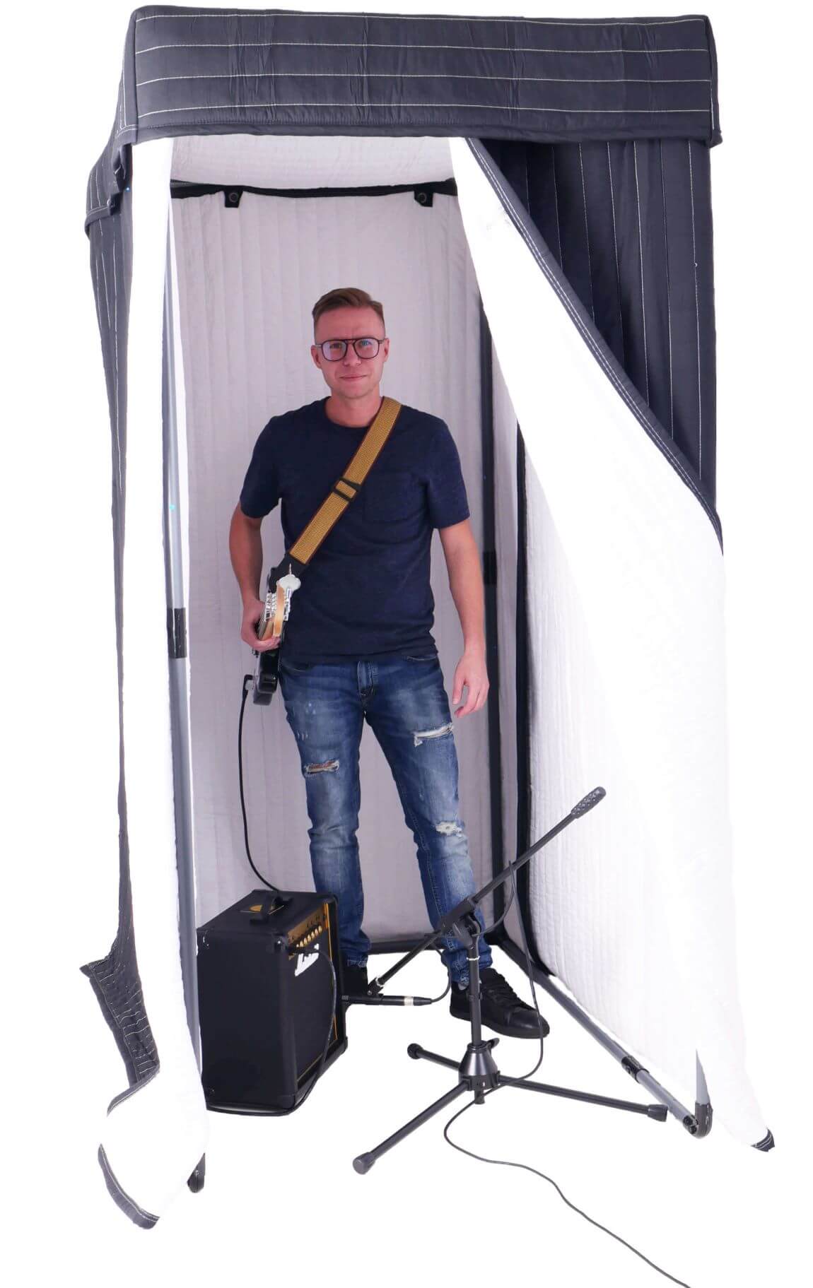 vocal-booth-with-combo-person (1) (1)
